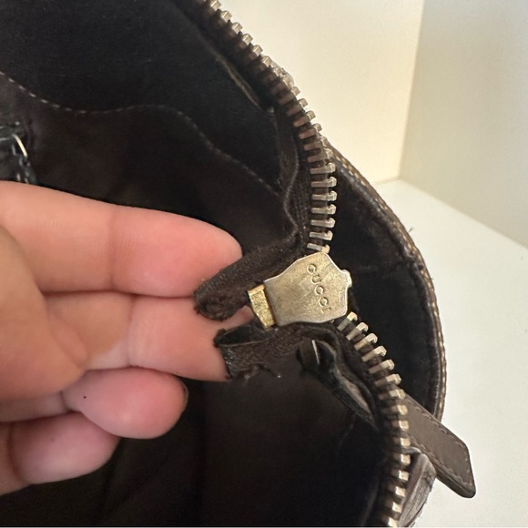 Authentic Gucci Abbey D-ring zip tote bag - Picture 15 of 17